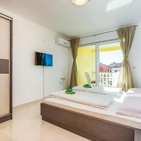 Chiara Hotel